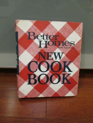 Better Homes & Gardens Cookbook 1970 3rd Printing 5 Ring Binder Vintage