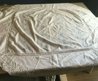 Vintage Round Tablecloth Floral French Country Lace Needlepoint Blues 60 