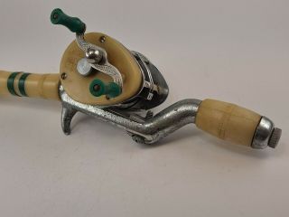 Vintage Casting reel on rod handle - Water King Special - model DP100A - Ornate 3