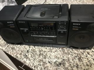 Vintage Sony Am/fm/cd/cassette Player Model Cfd - 510 Mega Bass Boombox