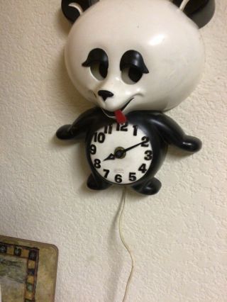 Vintage Spartus Panda Bear Electric Wall Clock