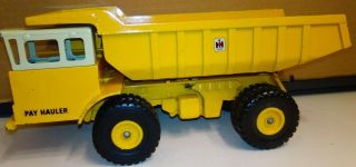Vintage 12 Inch Ertl International Harvester Ih Dump Truck Pay Hauler Hydraulics