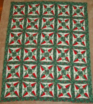 Vintage Handmade Patchwork Lap Quilt Throw Wall Hanging Holiday Red Green 50x60 "