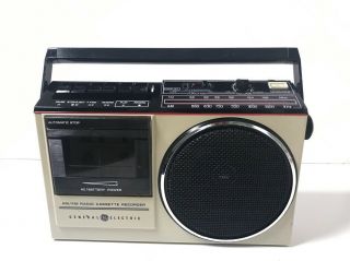 Vintage Ge General Electric Am/fm Radio Cassette Recorder Model 3 - 5244b -