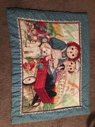 Vintage 1980s/90s Raggedy Ann & Andy Baby / Child Quilt 41 X 31