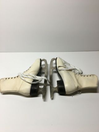 Vintage 1960 ' s Women’s Size 9 2/3 White Figure Ice Skates Made in Canada 3