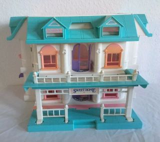 Geoffrey Inc 1996 Vintage My Sweet Home Fold Away Dolls House & Furniture
