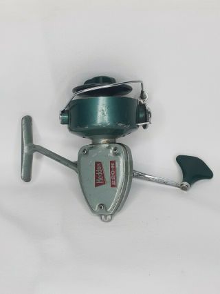 Vintage Daisy Heddon 220 - R Fishing Open Face Spinning Reel Fully Functional