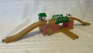 Vintage Thomas Wooden Railway Lifting Bridge 1st Edition Clickity - Clack Tracks