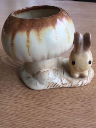 Vintage Hornsea Fauna Royal Rabbit Vase Cute Collectible Bunny Mush Ornament