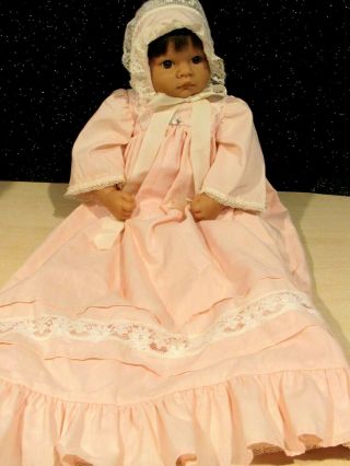 Adorable 1998 Lee Middleton Reva Baby Doll Brown Hair 17 " W/christening Gown