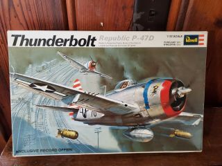 Vintage Revell Thunderboltp - 47d 1/32 Complete With Decals No Instructions
