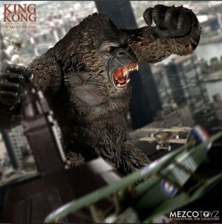 Skull Island King Kong Ultimate Action Figure Mezco 18”