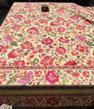 Vintage April Cornell Round Tablecloth Floral French Country Farmhouse 70 "