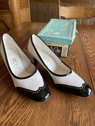 Vintage 60’s White And Black Air Step Shoes