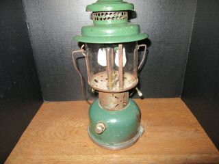 Vintage Coleman Lantern Model 220d The Sunshine Of The Night A51