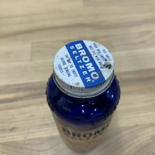 vintage Bromo - Seltzer bottle w/ label & Lid Empty Cobalt Blue 2