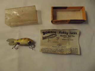 Vintage Bomber fishing lure No 307 w/box and papers 3