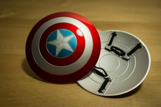 Introduction 1/6 Captain America Shield Metal Material Buckle Hand For Hot Toys