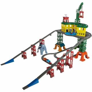 Thomas and Friends Station Railway Train Track Set 35 ft Of Track 3