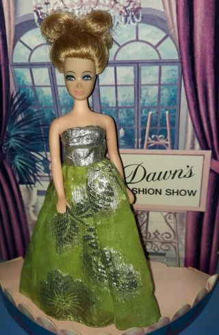Vintage Topper Dawn Denise Model Doll All Orig.  W Extra Gown $26.  99
