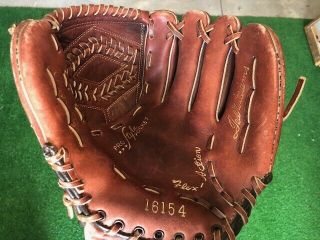 Vintage Ted Williams USA Sears Roebuck Baseball Glove - 16154 - RHT - 10.  5” 2