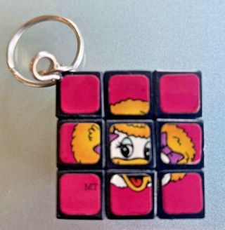 Vintage 1980 ' s Pizza Time Theater Chuck E Cheese Rubik ' s Cube Keychain Solved 2