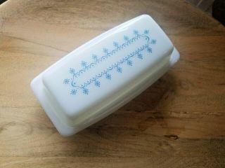 Vintage Pyrex Snowflake Blue Garland Covered Butter Dish Swag Droplets Winter