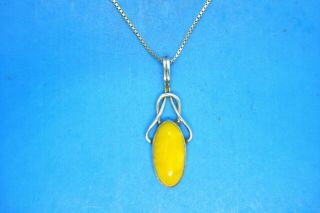 Vintage Sterling Silver Butterscotch Egg Yolk Amber Pendant And Chain