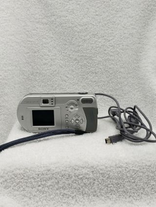 Vintage Sony Cyber - shot DSC - P52 3.  2MP 3x zoom digital camera Tested/Working 2
