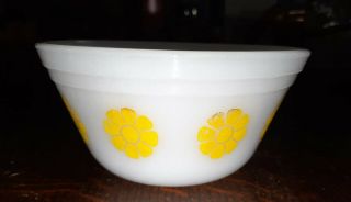 Vintage Federal Glass Yellow Daisy Bowl 5” - Hard To Find