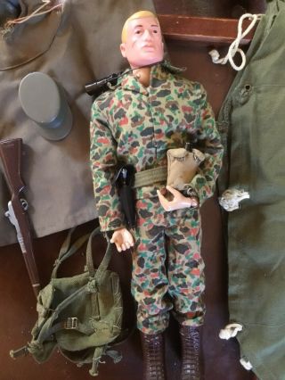 1964 HASBRO Vintage GI Joe Action Soldier with Accessories 2