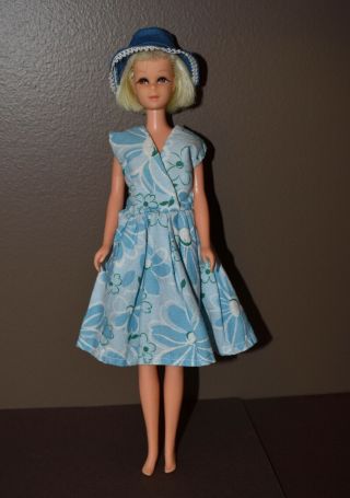 Vintage Barbie - Platinum Blonde Hair Happenins Francie Doll In Blue Dress & Hat