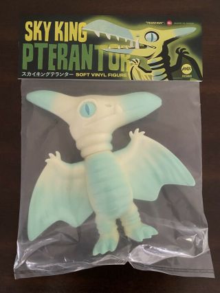 Mondo X Chris Lee Glow In The Dark Sky King Pterantor (limited Edition Of 100)