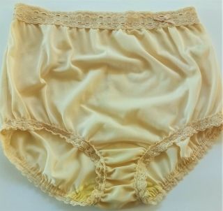 Vtg Olga 873 Yellow Nylon With Lace Waistband Back Seamed Panty 5
