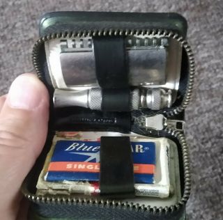 Vintage Gillette Travel Safety Razor Kit In Leather Case.  L@@k