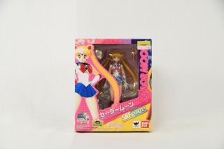 Bandai S.  H.  Figuarts Pretty Guardian Sailor Moon Figure Japan Import Nib