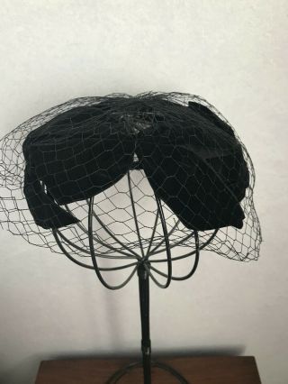 Ladies Vintage Hat Black Velvet Bows And Netting 1950s 1960s