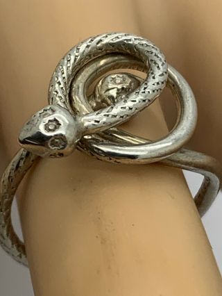 925 Vintage Sterling Silver Ring Size 7 With 4 Grams.  Fantastic Two Snakes.