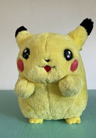 Pikachu 2004 Pokemon Trainer 