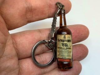 Vintage Promo Keyring Seagram V.  O,  Keychain Canadian Whisky Bottle Porte - Clés
