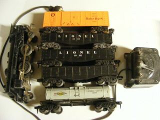 Vintage Lionel Scout Train Set Engine 1110 Freight Cars Transformer