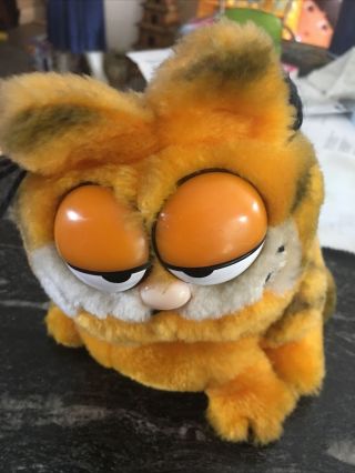 Vintage 1981 Dakin Garfield Cat Plush Stuffed Animal Toy Character Cartoon
