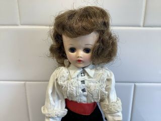Vintage Vogue Jill doll and Hatbox In Outfit 3