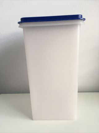 Tupperware Vintage Saltine Cracker Keeper Storage Container With Blue Lid
