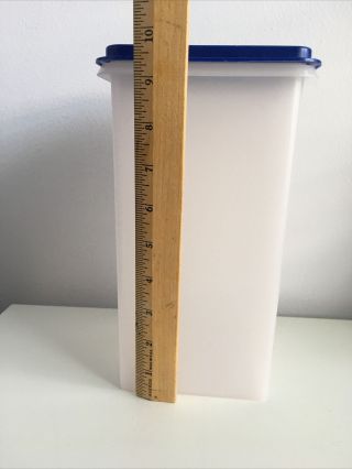 Tupperware Vintage Saltine Cracker Keeper Storage Container with Blue Lid 2