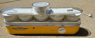 Vintage Salton Yogurt Maker Thermostat Controlled W/ 5 Milk Glass Jars