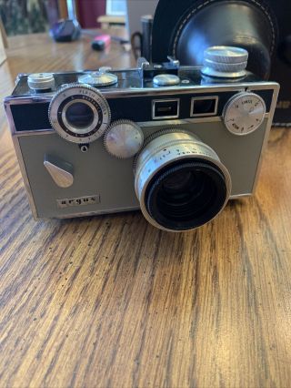 Vintage Argus C3 Tan 35mm/50mm Camera Without Bulb Flash Attachment Made In Usa
