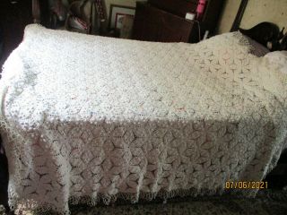 Big True Vintage Handmade Crochet Bedspread Coverlet Popcorn Flowers 82x105