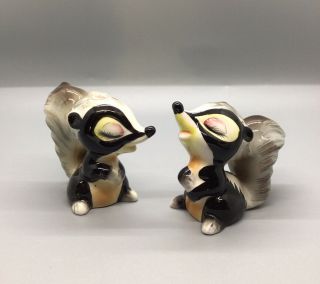 Vintage Py Japan Anthropomorphic Skunks In Love Salt And Pepper Shakers